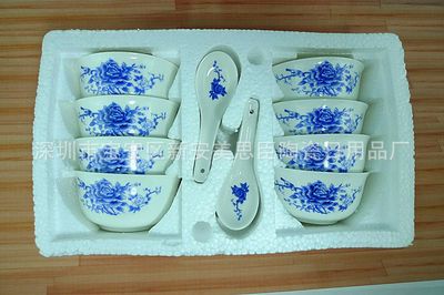 青花瓷16頭盤碗套餐具 傳統工藝與現代實用的完美結合