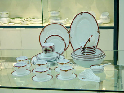 鋼化玻璃與陶瓷餐具 義烏順意達的優質家用選擇